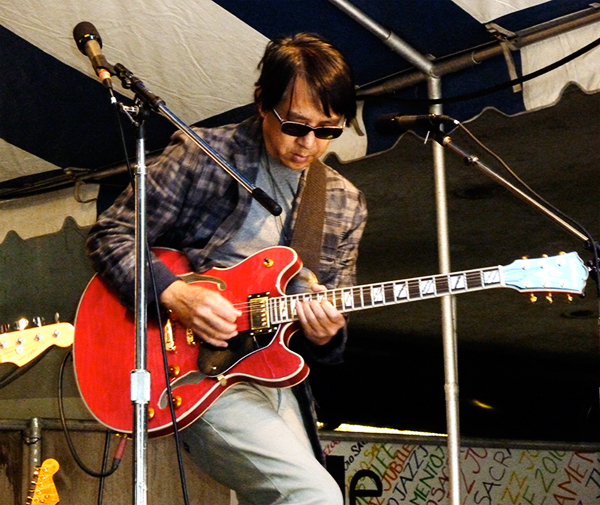 Sonoma County Guitarist Randy Quan